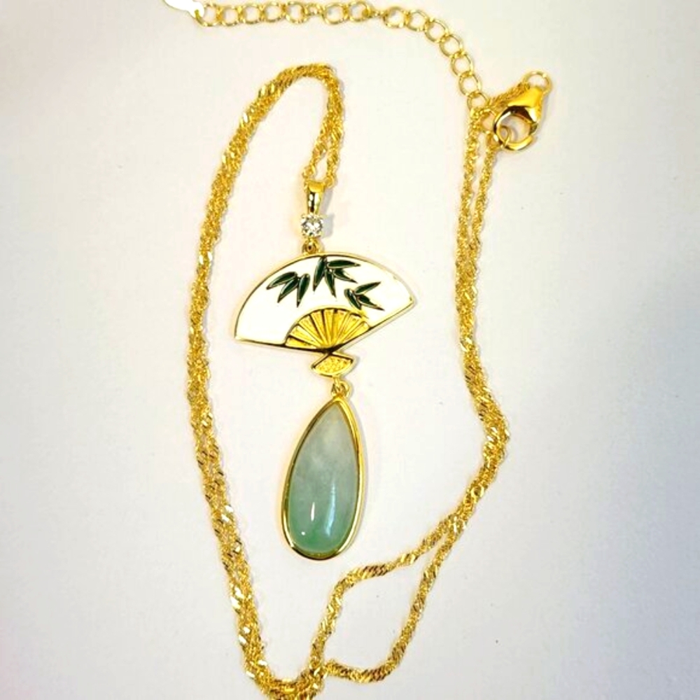 Pillowbook NIB 18k Yellow Gold Naural Jadeite & Zircon Pendant w/ 18" 925 Chain - Picture 3 of 8